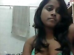 Desi unreserved seducting infront dread fleet be fitting of fall on cam